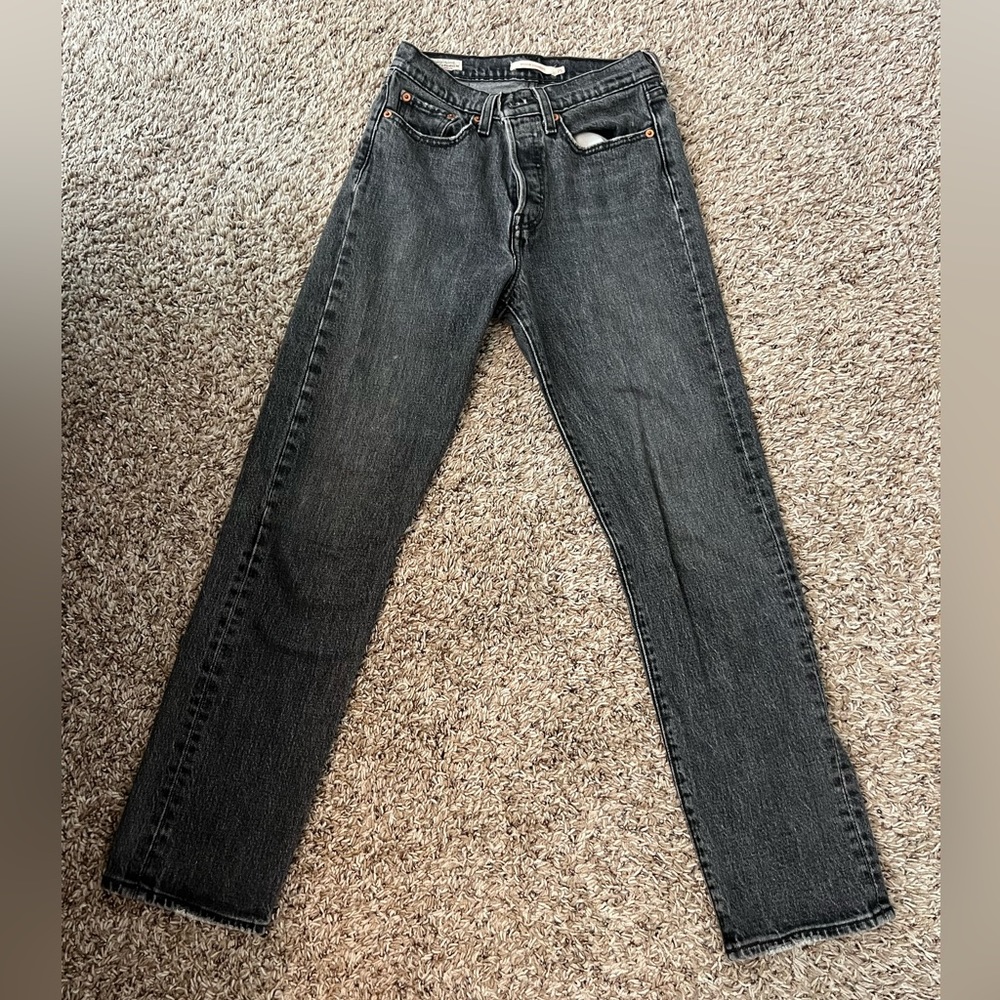 Levi Dark Grey Wedgie Straight - W25, L28